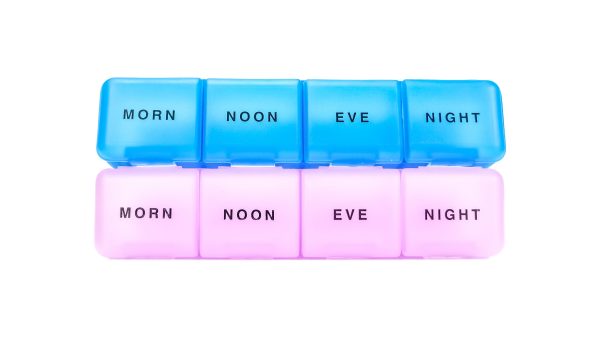 Maxi Day Out Travel Pill Box With 4 Compartments 3 Piece Pack Shantys Pillmate Maxi Day Out 4 Dose Single Unit Medication Pill Box Tablets Product Pill Organiser Portable Uk 119046